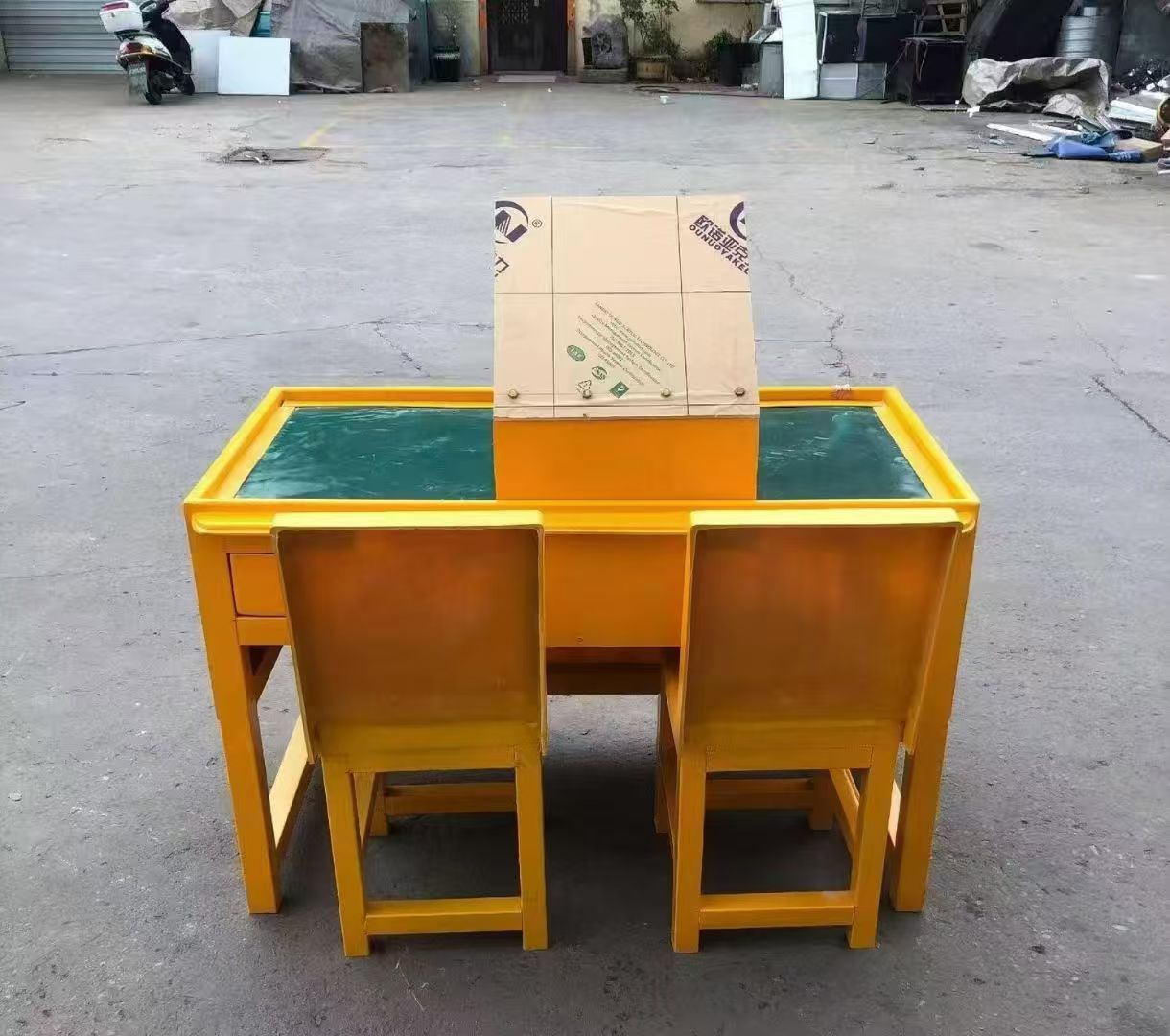 富顺防静电导通桌井下煤矿火工品发放桌：危险品流转的安全守护者
